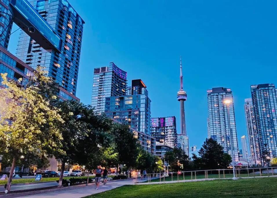 Stunning Condo Wit Amazing View 5Mins From Cntower Τορόντο Εξωτερικό φωτογραφία