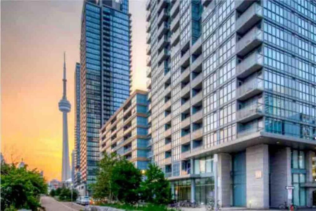 Stunning Condo Wit Amazing View 5Mins From Cntower Τορόντο Εξωτερικό φωτογραφία