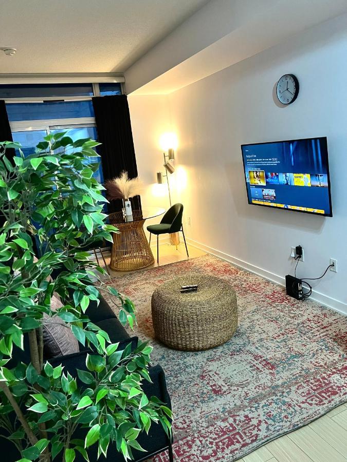 Stunning Condo Wit Amazing View 5Mins From Cntower Τορόντο Εξωτερικό φωτογραφία